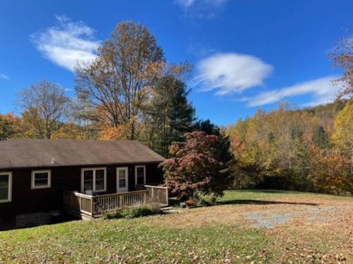 Sperryville 3 BR house next to Blue Ridge Mts. in Sperryville, USA