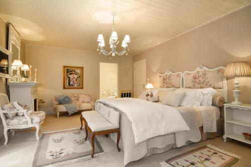 Suite image 2