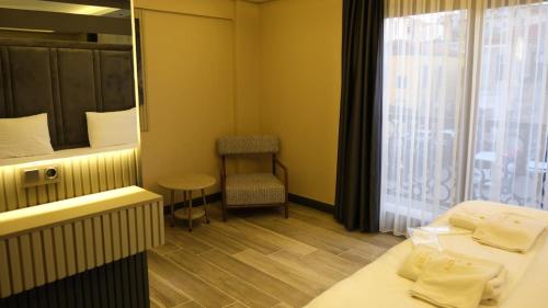 TALLES CITY HOTEL TALLES CITY HOTEL
