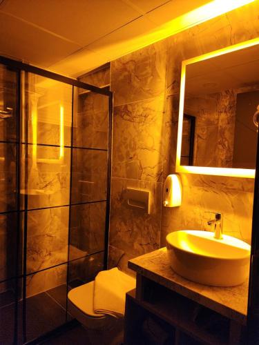 TALLES CITY HOTEL TALLES CITY HOTEL