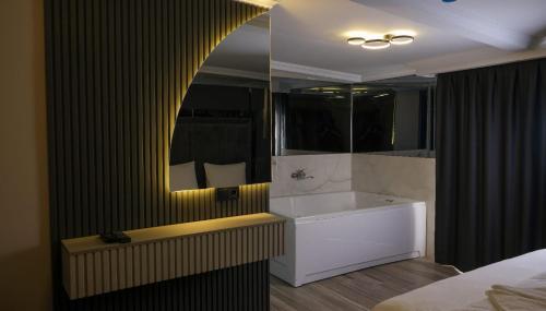 TALLES CITY HOTEL TALLES CITY HOTEL