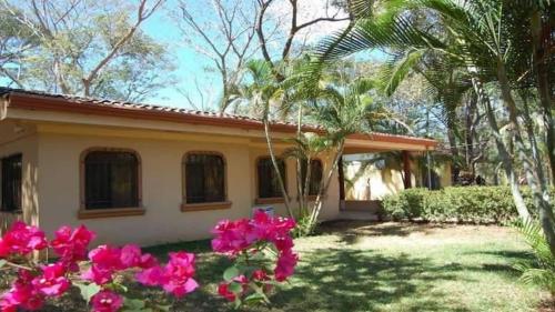 Exterior view, 2-Bedroom House with Pool in Potrero