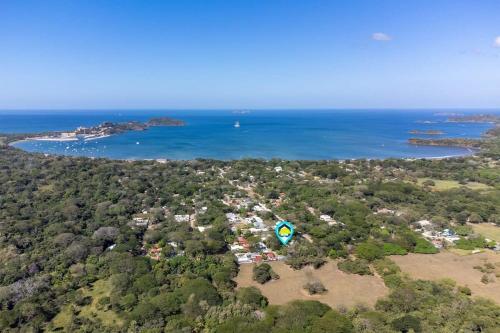 Beach, 2-Bedroom House with Pool in Potrero