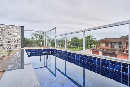 SOL 2: Charmoso com Piscina e Churrasqueira e AR