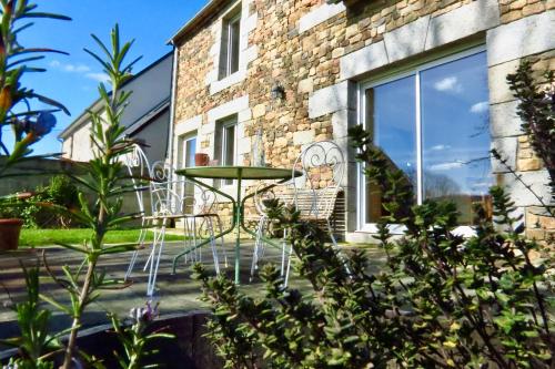 Maison chic proche du Mont Saint Michel in Ducey