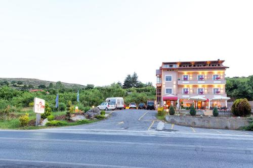 Anastassiou Hotel