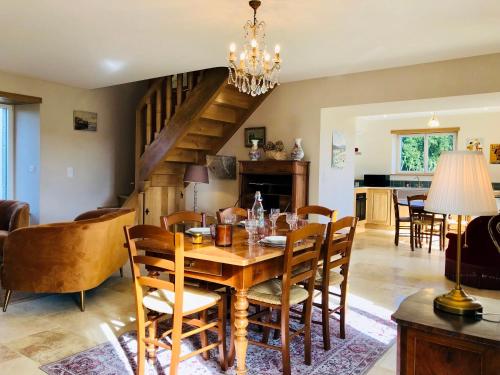 Maison chic proche du Mont Saint Michel in Ducey
