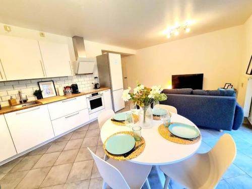 New one bedroom flat with balcony&garden-CENT1 photo 2