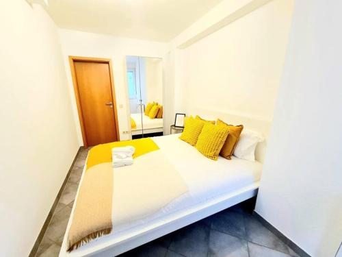 New one bedroom flat with balcony&garden-CENT1 photo 4