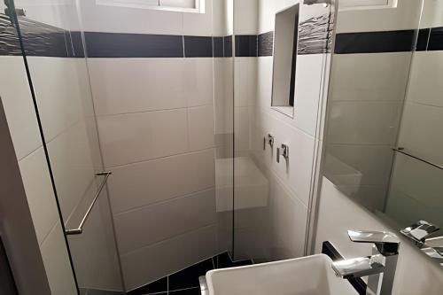 407 Moderno Aparta-Suite en Versalles Tipo Loft - Cali Tower Suites & Lofts - image 4