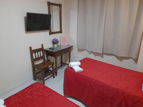 Hostal San Roque - image 12