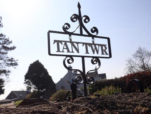 Tan Twr - Chellow Cottage