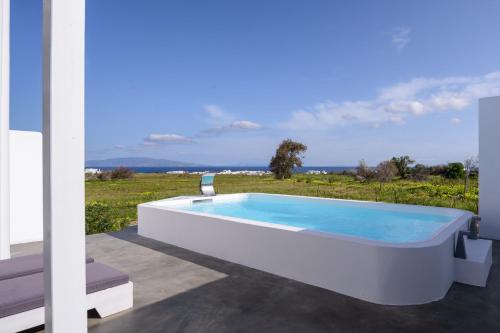 Three-Bedroom Villa image 5