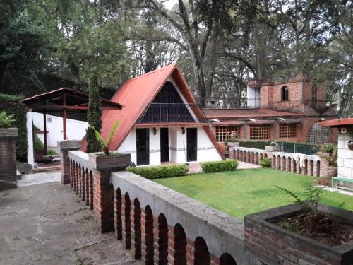 Cabaña de bosque con alberca