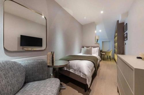 Court Covent Garden Flat - image 11