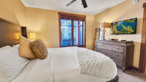 Breckenridge Vacation Rental Condo with Balcony! in Breckenridge, USA