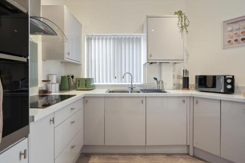 Luxury Sheffield Apartment - Your Ideal Home Away From Home