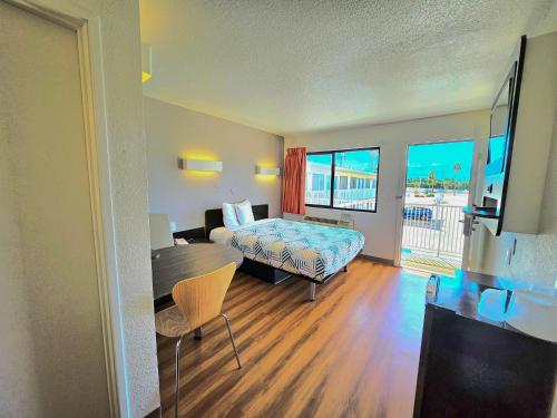 Motel 6-Palm Desert, CA - Palm Springs Area in Bermuda Dunes, USA