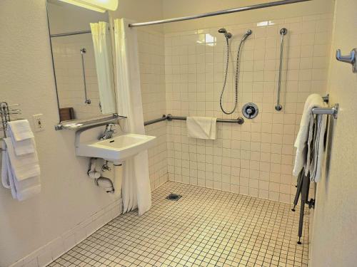 Motel 6-Palm Desert, CA - Palm Springs Area in Bermuda Dunes, USA