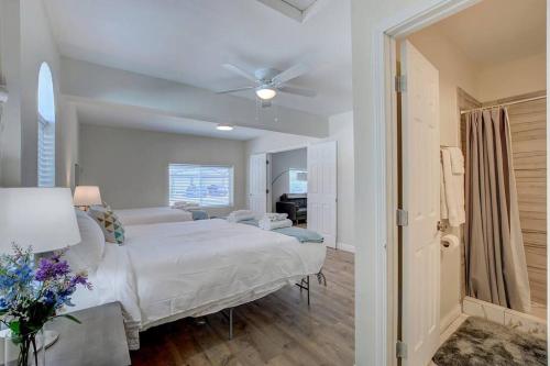 Luxurious 5BR I 4BA Dream Home I 31 nights min stay I