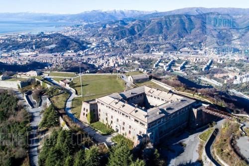 [Forti Genova-Free Parking] Castellaccio Apartment, Janov (fotografie 8)