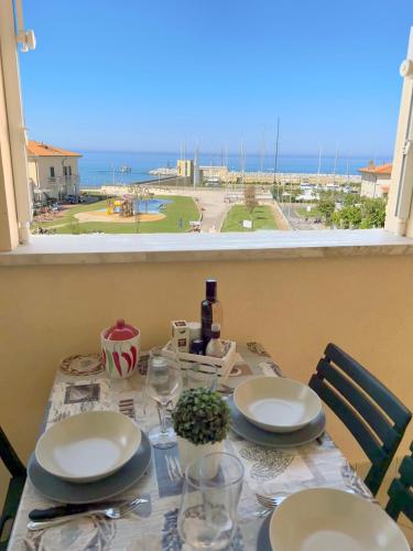 Sea view apartment with private terrace 2