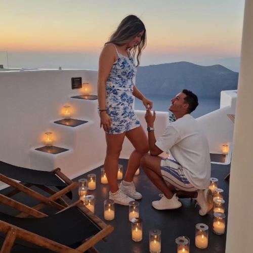 Esmi Suites Santorini