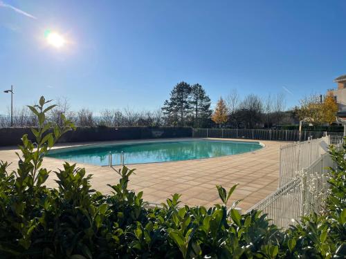 Appart 41 Montbéliard: calme et cosy + piscine