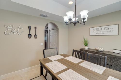 Ocala Retreat 4 Mi to World Equestrian Center! in Ocala Ridge, USA