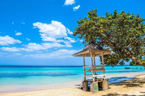 Sun Haven Villa in Discovery Bay, St. Ann