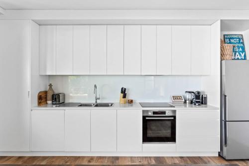 Ocean Views, Deck and Parking at Beach Apartment