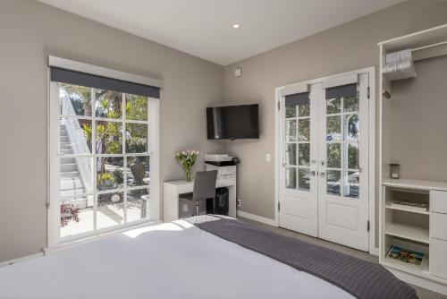 Cypress Cabana Chateau Luxury Vacation Villa in San Diego, USA
