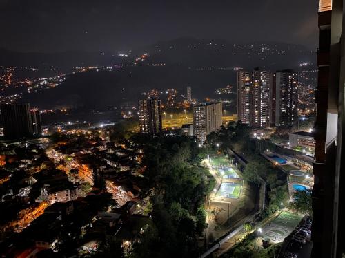 Hermoso y cómodo Apartamento Bello