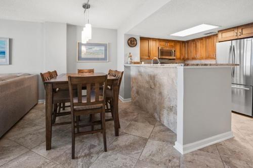 Shoreham Towers 2D Condo in Myrtle Beach, USA