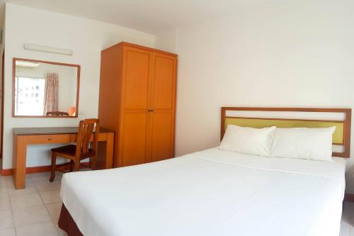 Eastiny Bella Vista Hotel Room Type - Deluxe King Room