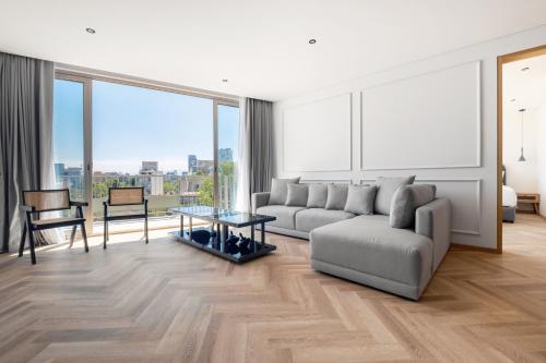 Casa Cibeles by Lumina in Condesa-Roma