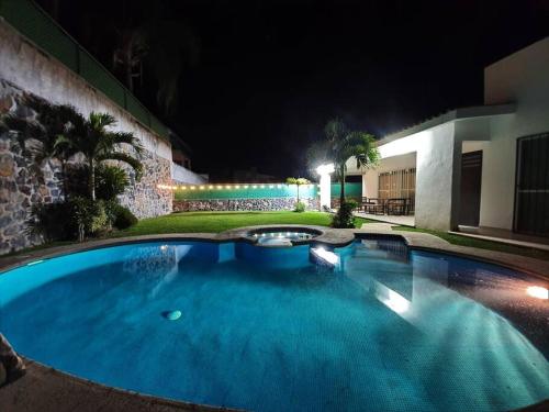 Casa en lomas de cocoyoc in Texcalpan, Mexiko