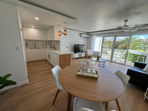 Pelican Cove Apartments