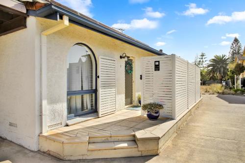 Henley Hideaway in Henley Beach
