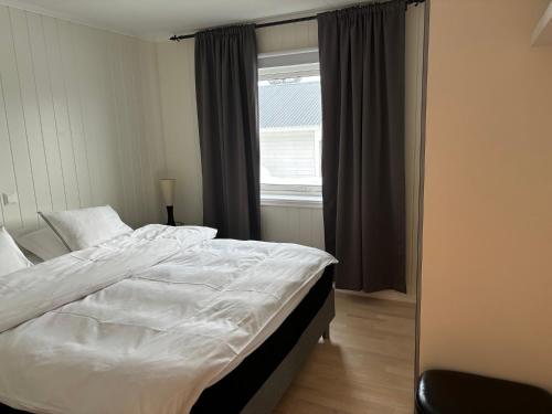 Sentral 4-roms leilighet i Trollbakken - Apartment - Tromsø