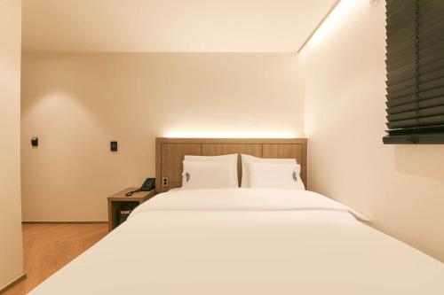 Hound Hotel Jeonju Deokjin - Фото 1