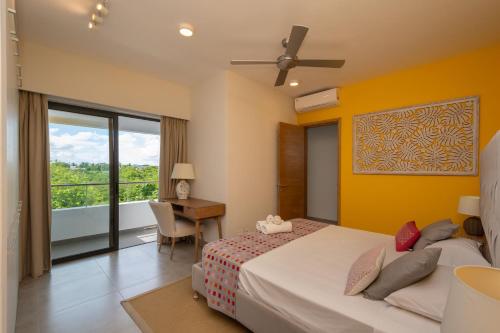 Penthouse in Mont-Choisy, lagoon pool and jacuzzi