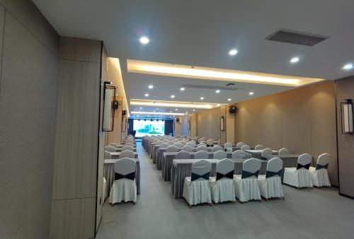 Paco Hotel Guangzhou North Railway Station