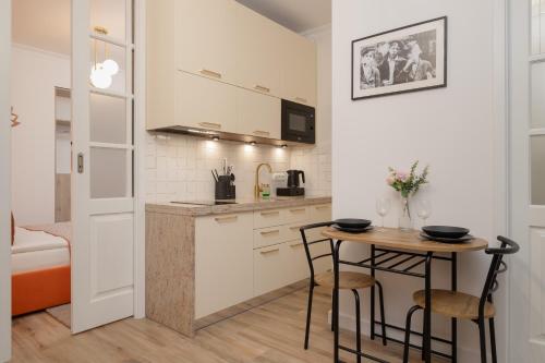 Beautiful & Stylish Apartaments Dietla with Air Conditioning by Noclegi Renters 2