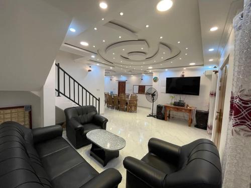 Maeva Luxury villa with swimming pool in 자프나