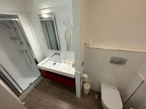 Rome Holiday Home - image 5