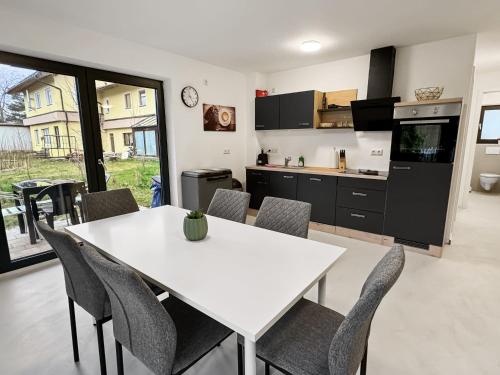 feworld Freilassing - 2 apartments - near train station - free parking