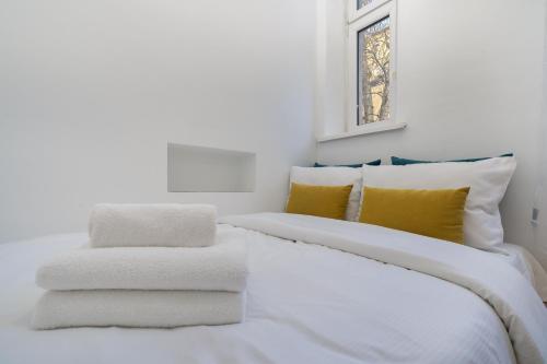 Park Strzelecki Two-Level Apartment by BookingHost, Krakow