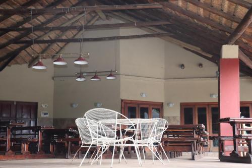 餐廳, Umnotho We Afrika House in 布朗賀斯特