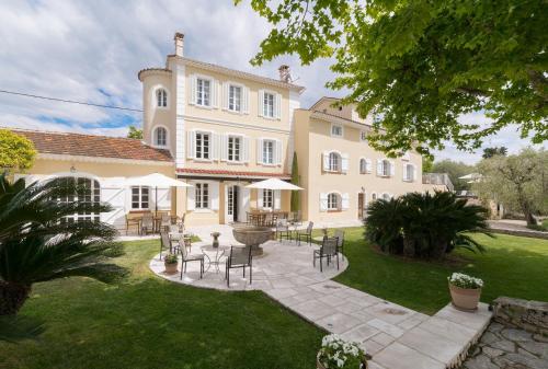 Domaine des Fleurs - 8 bedroom estate with private tennis court - Location, gîte - Grasse